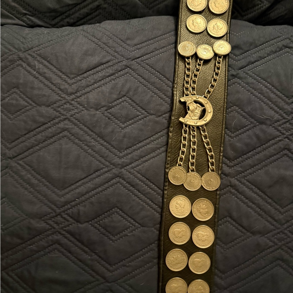 Equestrian Argentinean leather coin belt